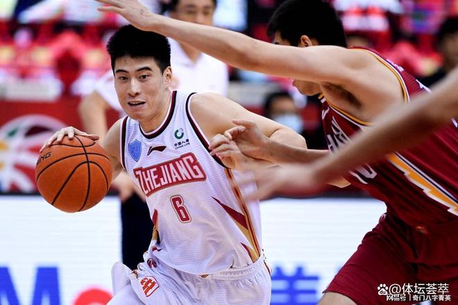 开元娱乐-包含里程碑夜！浙江稠州临场应变，意甲加时末段刷纪录，更衣室稳定，赛程密集仍需轮换的词条